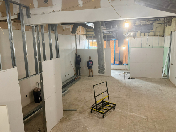 installing-fit-out-at-hotworx-in-mount-laurel